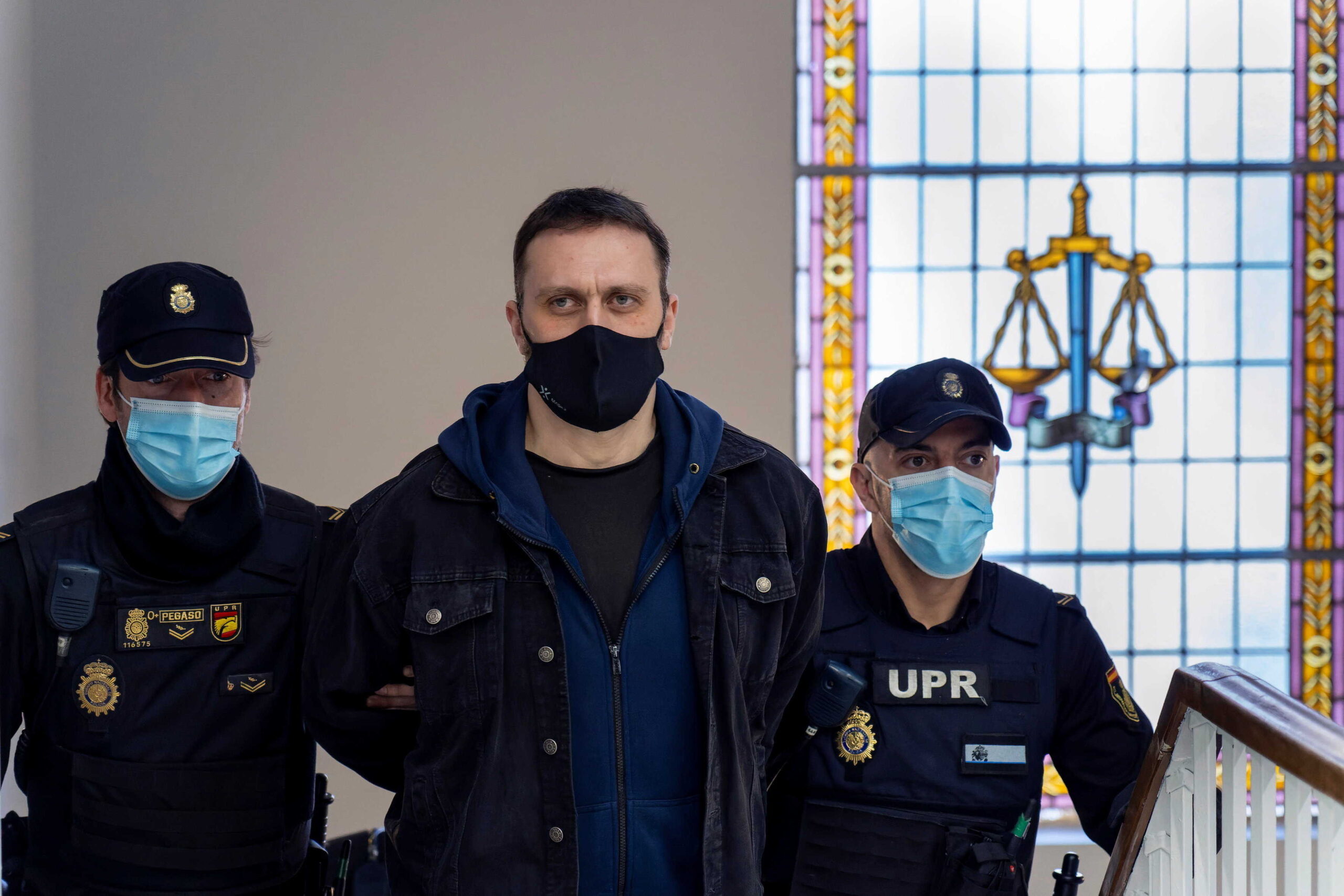 Börtönőröket terrorizál a magyar sorozatgyilkos: disznócsonttal és csempével akart ölni