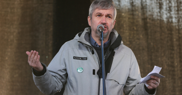 Hadházy: Mostanra már jól látszik, hogy mire készülnek Orbánék, a kollégám elhűlve hallgatta a rendőröket Hadházy: Mostanra már jól látszik, hogy mire készülnek Orbánék, a kollégám elhűlve hallgatta a rendőröket