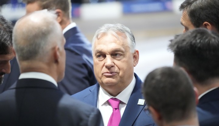Tudja melyik politikusnak vannak a legjobb sonkái? – nem tudjuk, de Orbán Viktor megmutatta az övét Tudja melyik politikusnak vannak a legjobb sonkái? – nem tudjuk, de Orbán Viktor megmutatta az övét