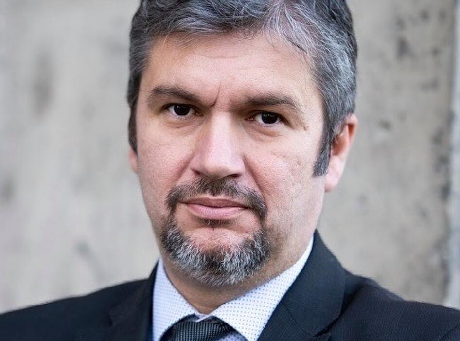 Hadházy Ákos szerint eltűnt 16 milliárd forint Hadházy Ákos szerint eltűnt 16 milliárd forint